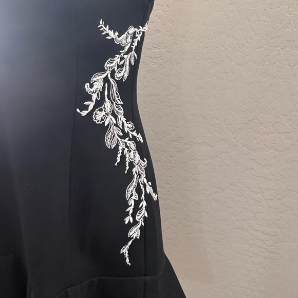 White House Black Market Strapless Black Dress with White Embroidery - Picture 4 of 5